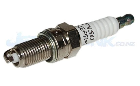 Spark Plug Denso W24ESRU image 1