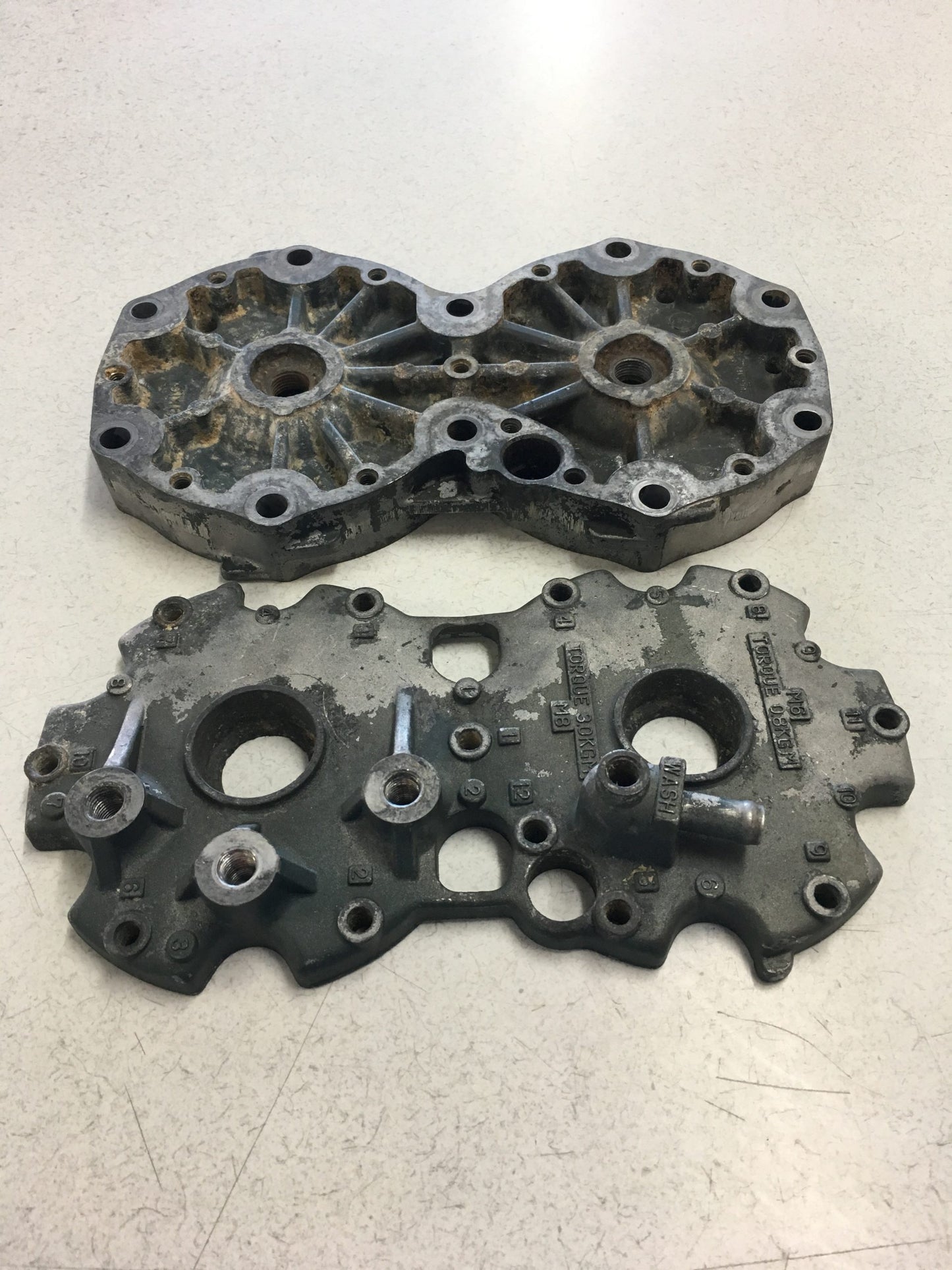 Yamaha 6M6 Second Hand 650 Cylinder Head image 2