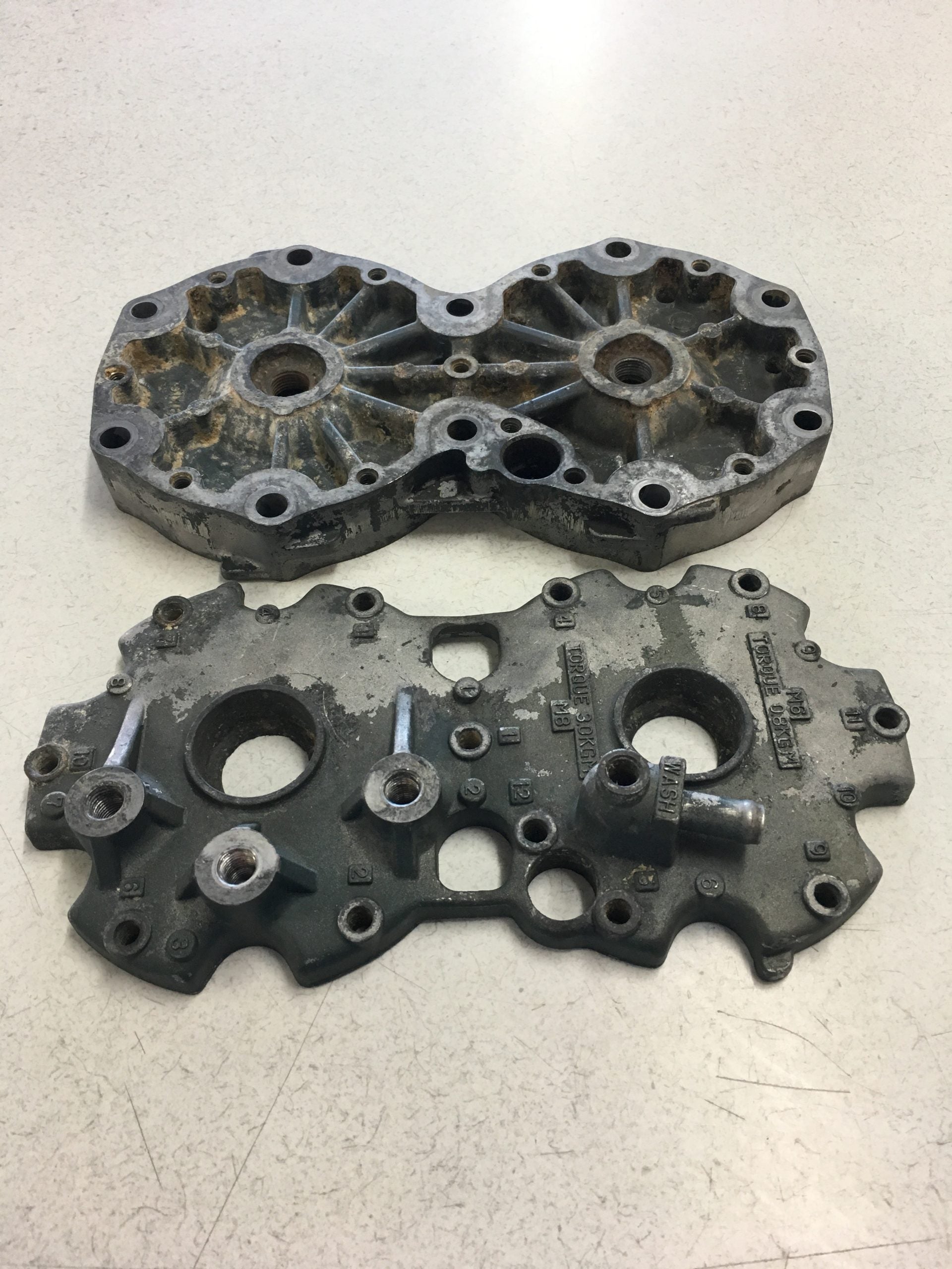 Yamaha 6M6 Second Hand 650 Cylinder Head image 2